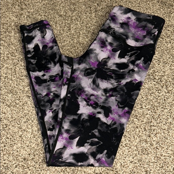 ZYIA Pants - Zyia Black Floral Leggings
